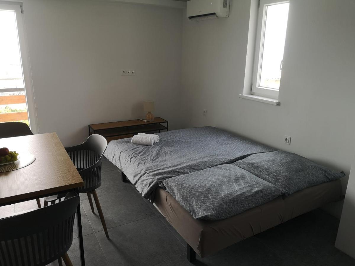 Apartment Nicol *